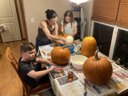 2022 Halloween Pumpkin Carving1